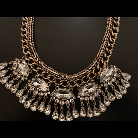 Bold chain style necklace - Picture 3 of 5